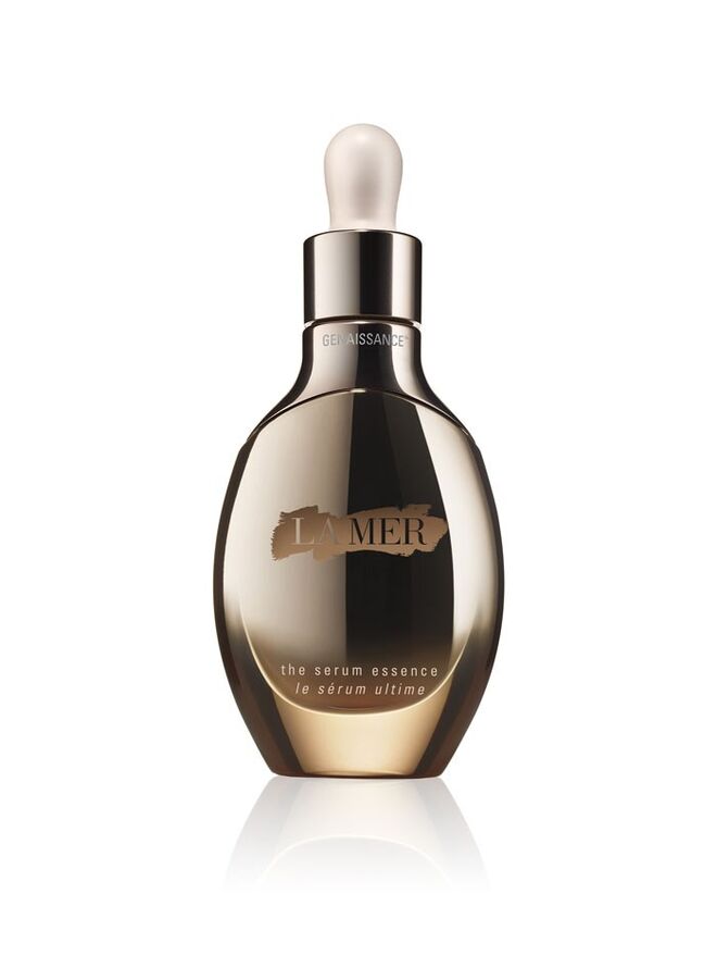GENAISSANCE DE LA MER, THE SERUM ESSENCE. The Serum Essence, o primeiro e inovador produto de cuidados da pele na nova Genaissance de La Mer Collection, nasceu do extraordinário e puro Crystal Miracle Broth™, o qual acelera o processo de renovação natural da pele, €530