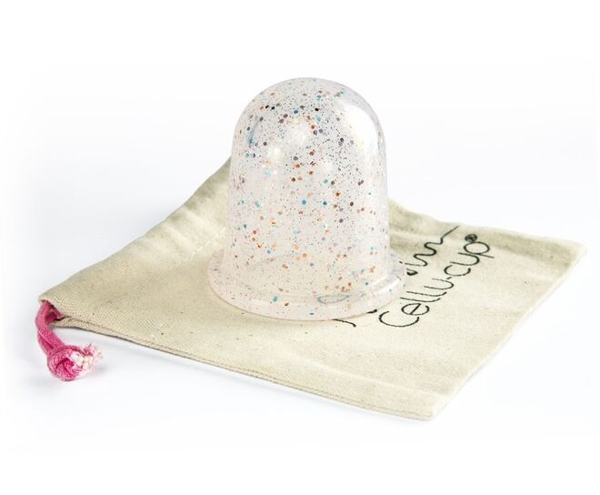 Cellucup, Sephora. Cellu-Cup – silicone massage tool é um prático acessório de massagem em silicone. Sem necessitar de corrente eléctrica, permite aplicar a técnica de massagem em vácuo dos gabinetes de estética, agora em casa, €19.55