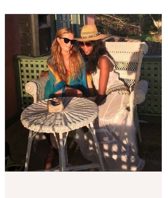 @parishilton | Paris Hilton e Naomi Campbell