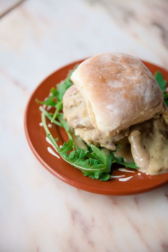 Hamburguer | Gayola, Rua da Imprensa Nacional, 116B
