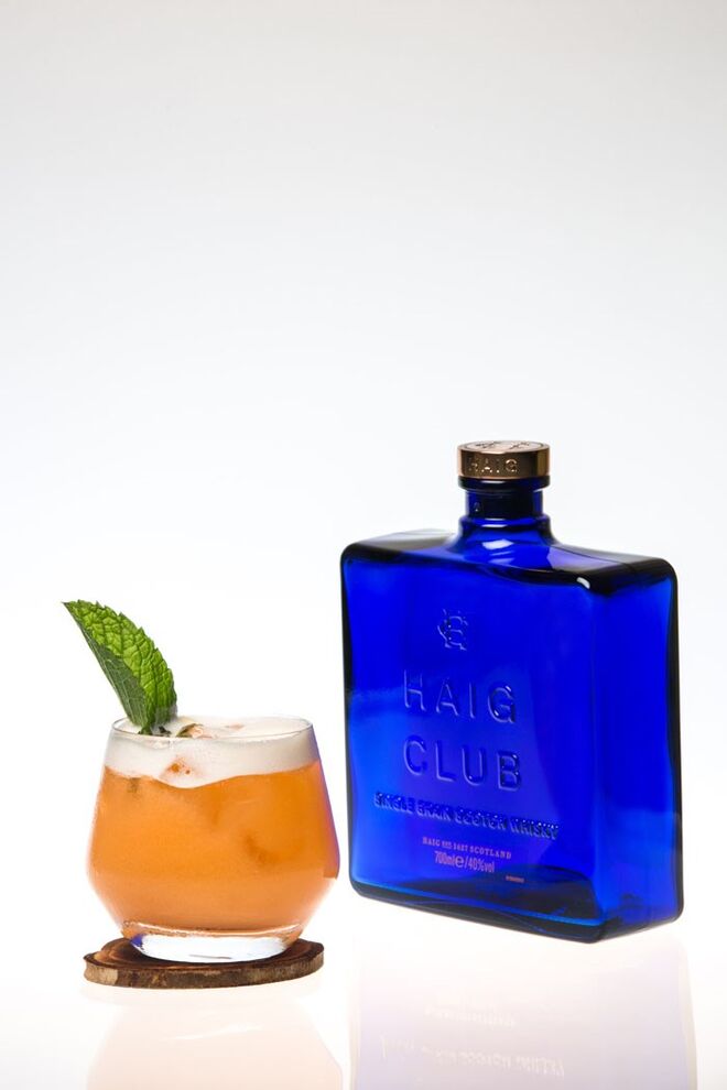 HAIG CLUB LOLA BUNNY