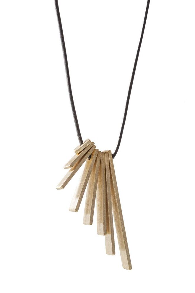 Ana Paula Allen, Arch, Colar em latão banhado a ouro, €40