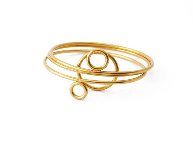 Ana Pina, Orbital, Trio de pulseiras em prata dourada, €225