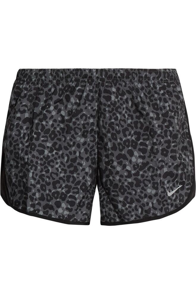 Calções em poliéster, €44, Nike