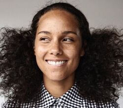 Alicia Keys diz não à maquilhagem
