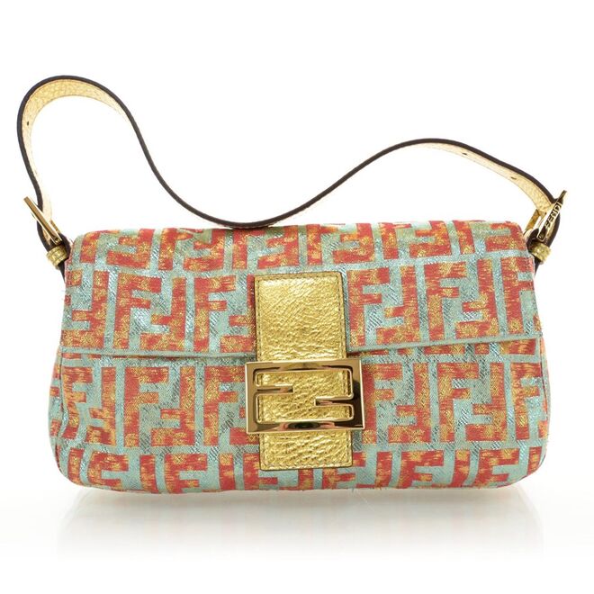 Baguette, 1.100€ Fendi