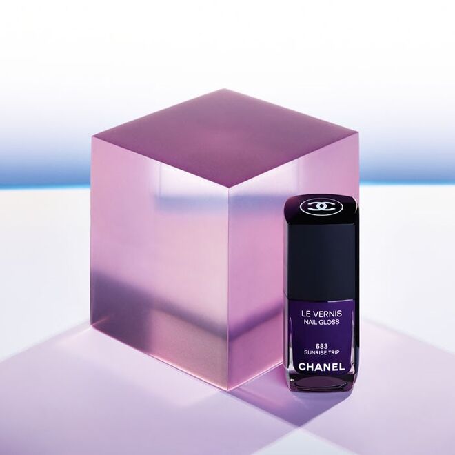 Le Vernis, 683 Sunrise Trip, Chanel