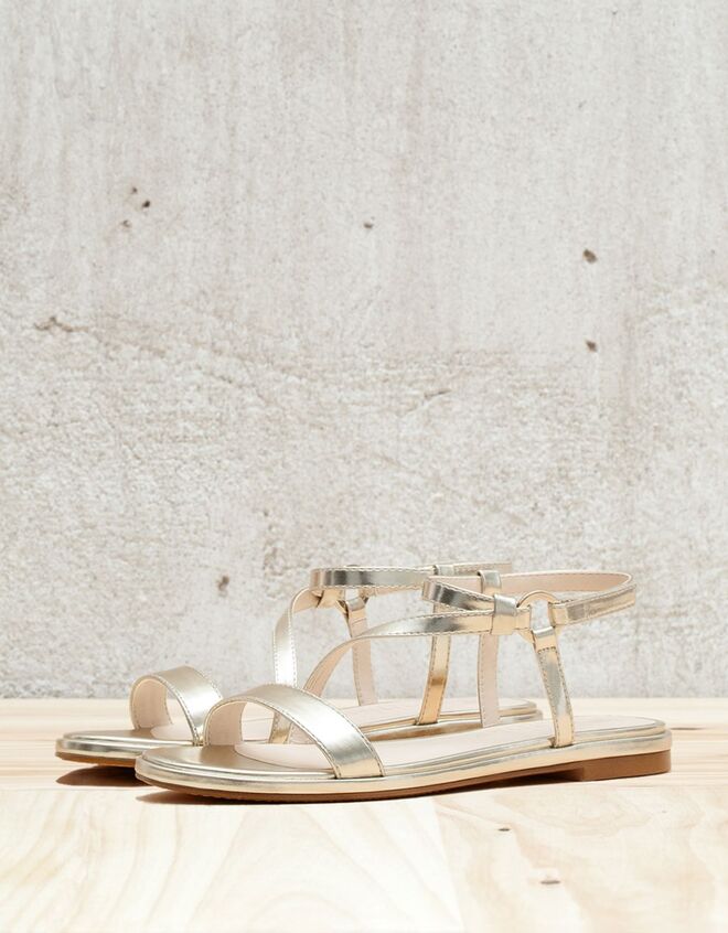 Bershka, €17,99