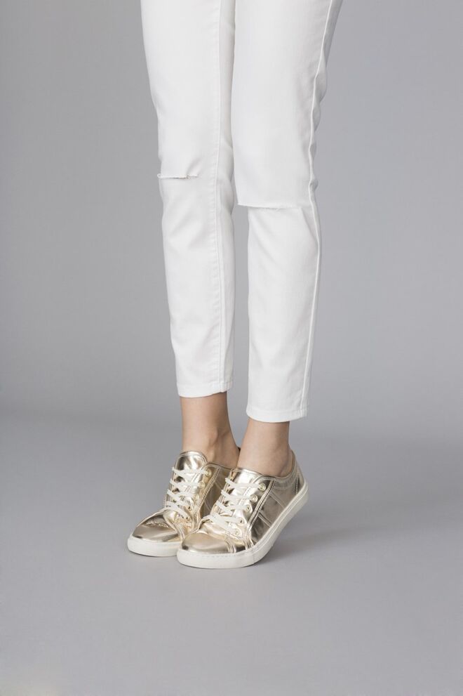 Blanco, €25,99