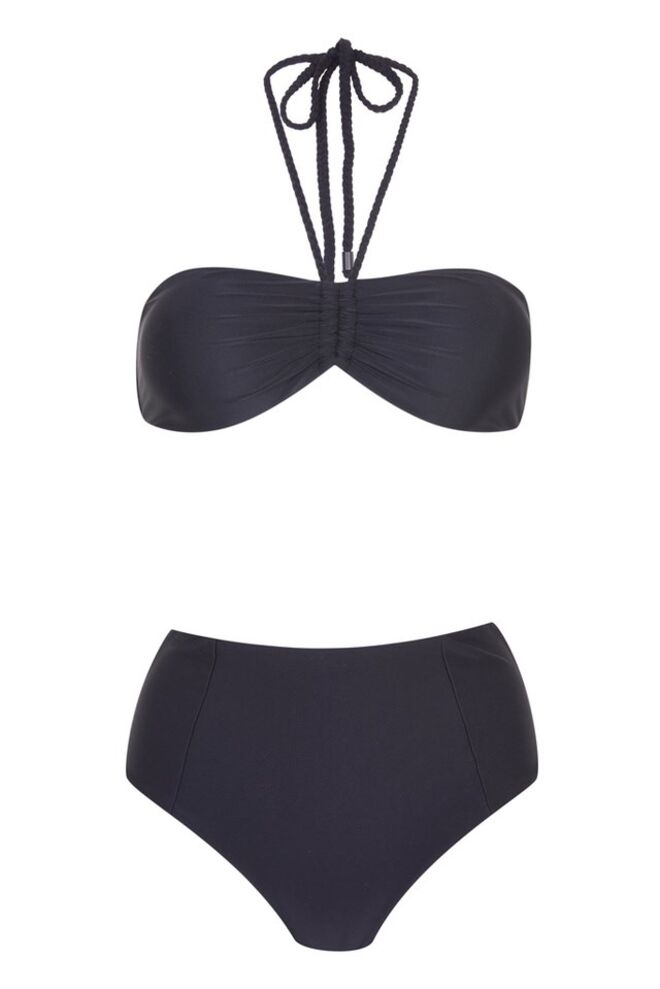 Top €42 Cueca €25