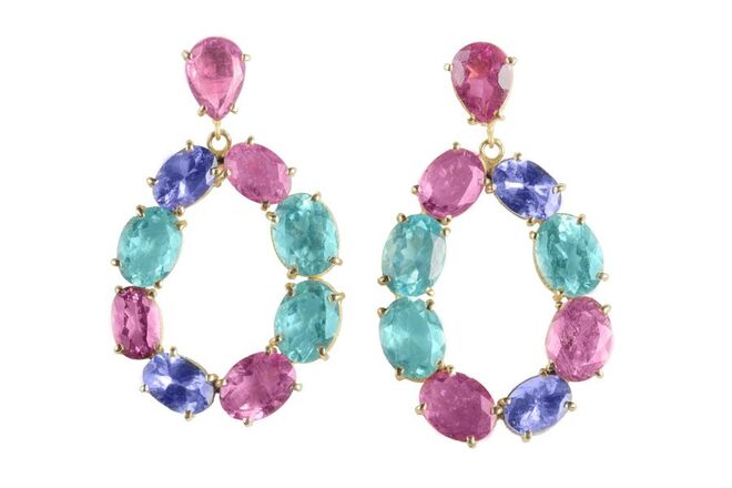 Brincos "Accord des Couleurs" em ouro tanzanite apatite e rubi €1320