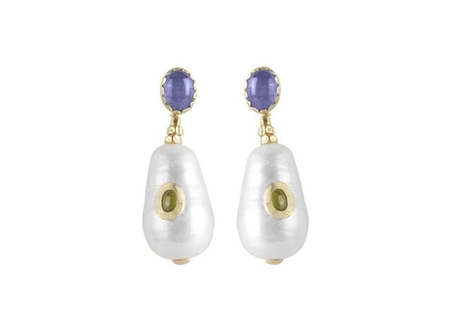 Brincos "Barroco" em ouro pérolas esmeraldas e tanzanites €890