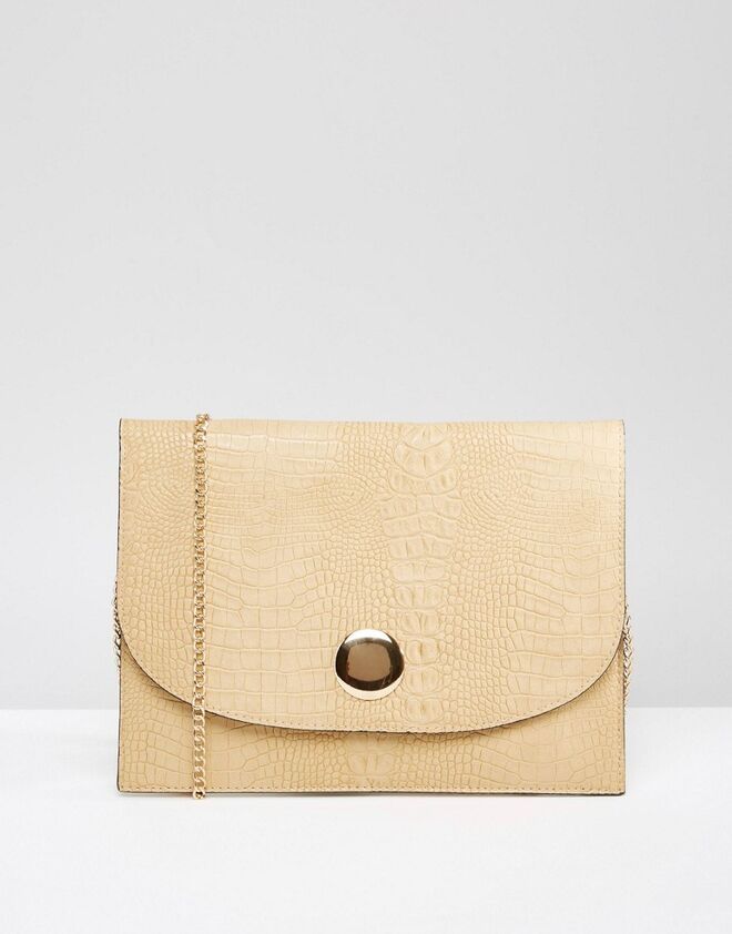 Asos, antes a 18,30€ a agora a 12,68€, em www.asos.com