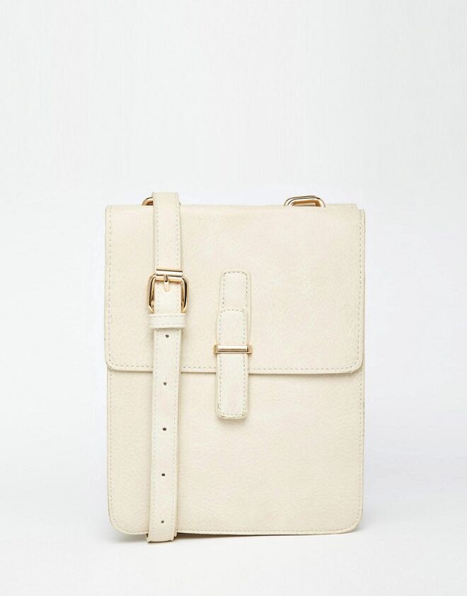 Asos, antes a 77,46€ a agora a 39,44€, em www.asos.com