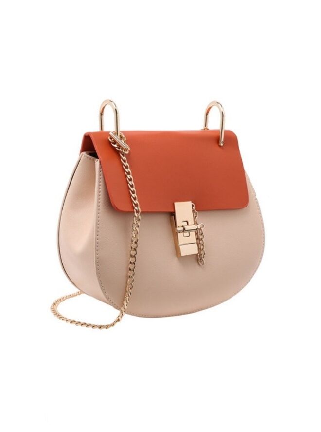 SheIn, antes a 43,27€ e agora a 27,62€