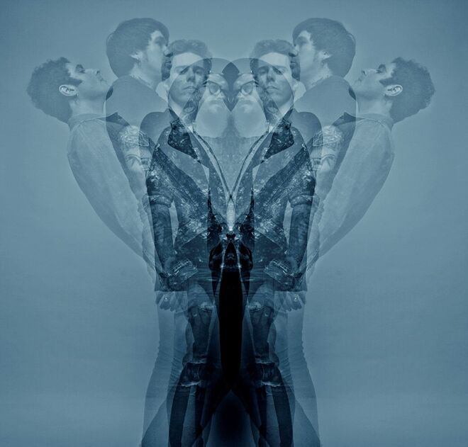 Keep Razors Sharp Blue by Rui Aguiar