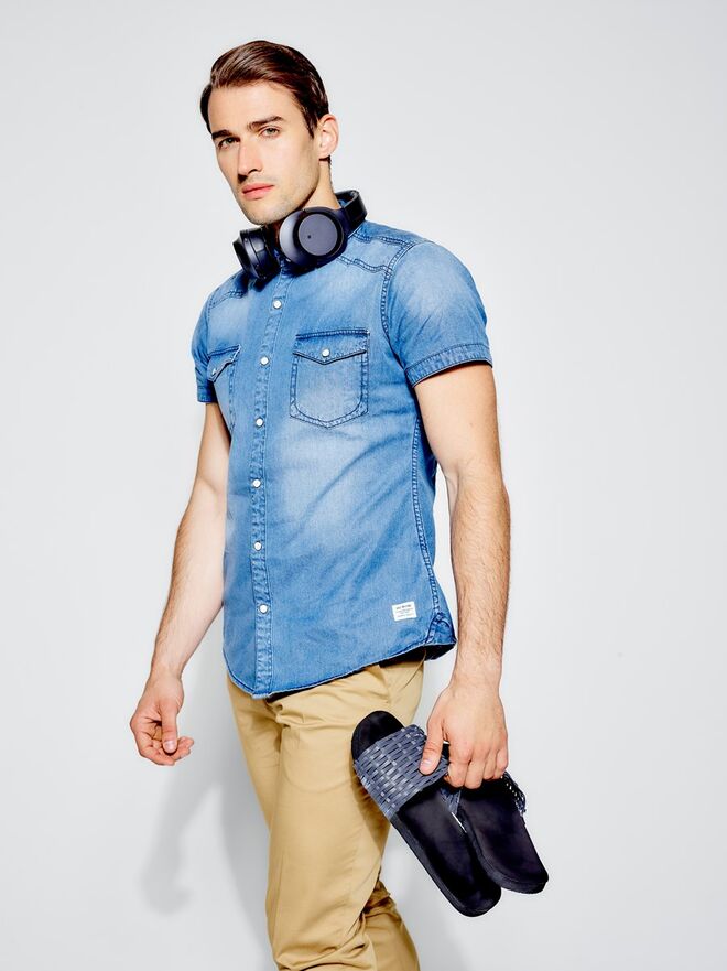 Sony h.ear on & chinelos de praia