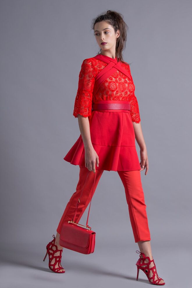 THE MONOCHROMATIC BLOCK WAVE | Top, vestido e calças, Zara Cinto e carteira da produção Sapatos, Mango