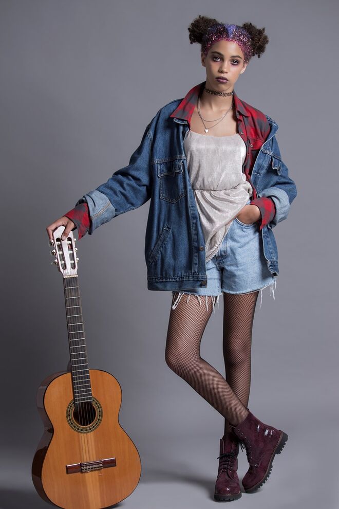 SHATTERED YOUTH | Stylist: Rita Ribeiro; Modelo: Lara Moreno / L’Agence | Blusão, camisa, vestido, calções, collants e colares, tudo da produção; botas, João Barbosa - Leather Works