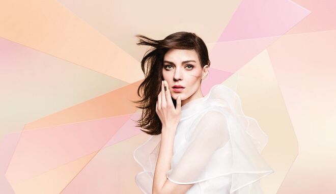 Pó Prisme Visage, €47,53, Givenchy