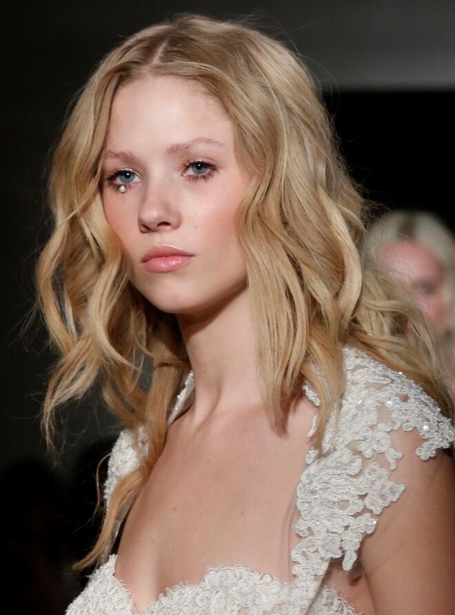 Reem Acra Bridal Collection 2017 | Beach Waves