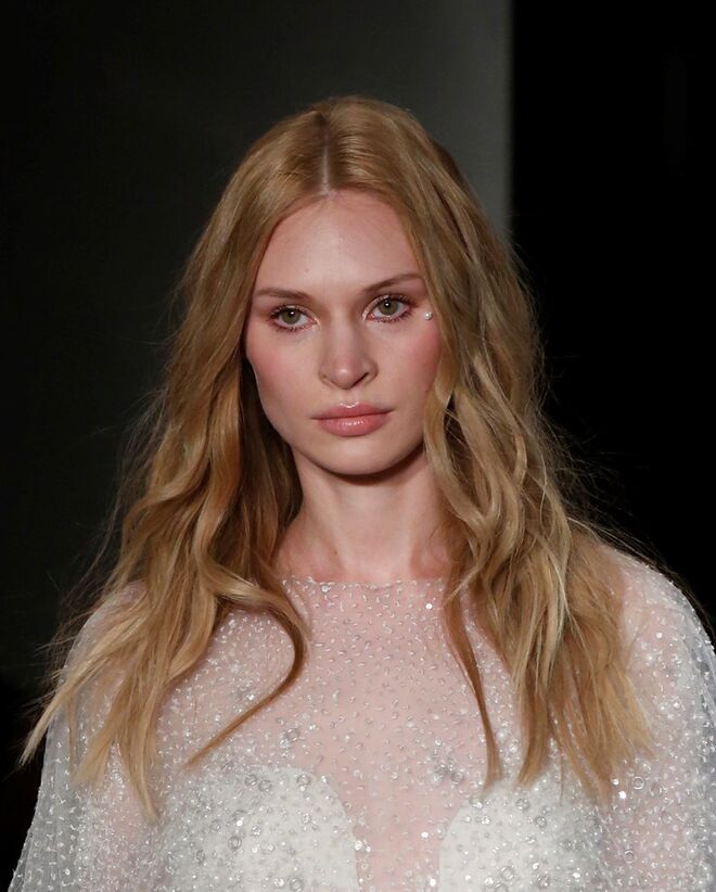 Reem Acra Bridal Collection 2017 | Beach Waves