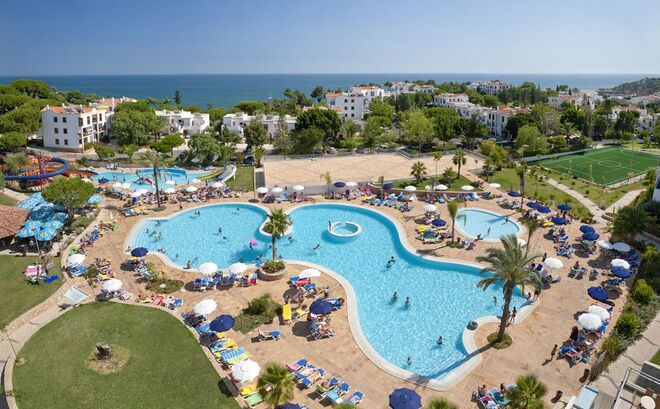 Praia Maria Luísa: Alfagar Aldeamento Turistíco