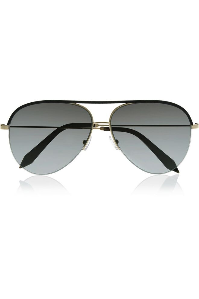 Óculos em metal, €495, Victoria Beckham
