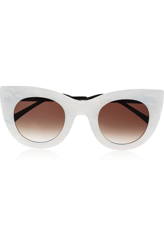 Óculos em acetato, €375, Thierry Lasry, em net-a-porter.com