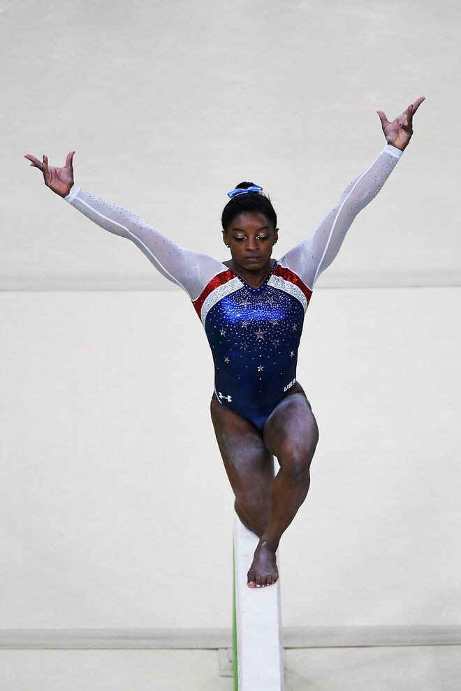Simone Biles equilibrada na Trave | Ginástica Artística