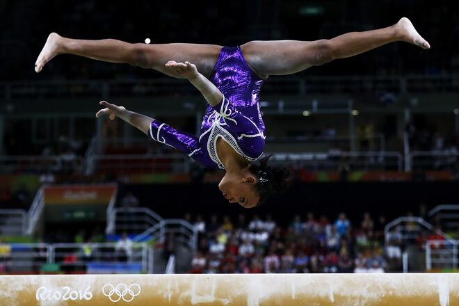 A brasileira Rebeca Andrade em competição na Trave| Ginástica Artística