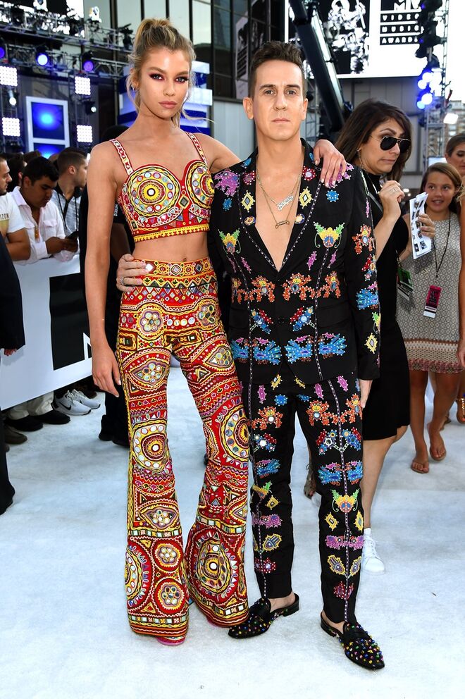 Stella Maxwell e Jeremy Scott