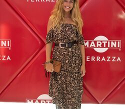 Martini Terazza promove sunset 'Behind the Bottle'