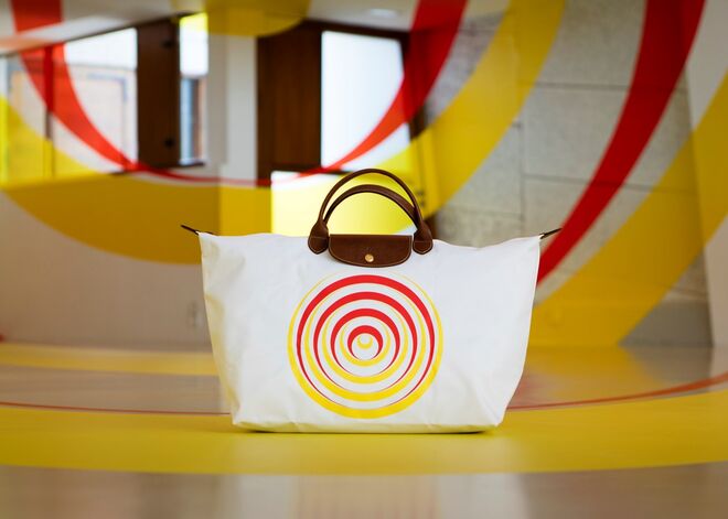 Exposição Longchamp x Felice Varini "Quatre droites aux trois croisements" em Marseille @André Morin