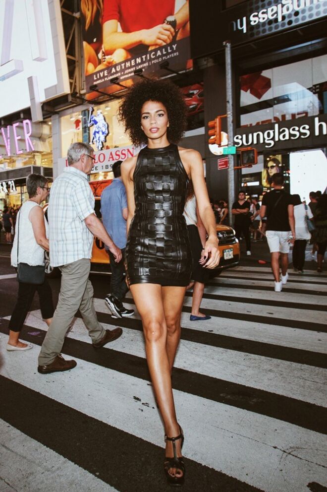 Look 4: Rock n'roll (em Balmain)