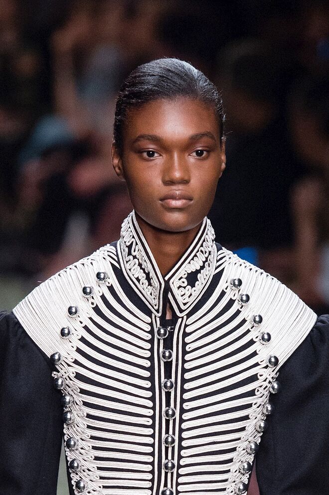 Semana da Moda de Londres: Burberry para verão 2017