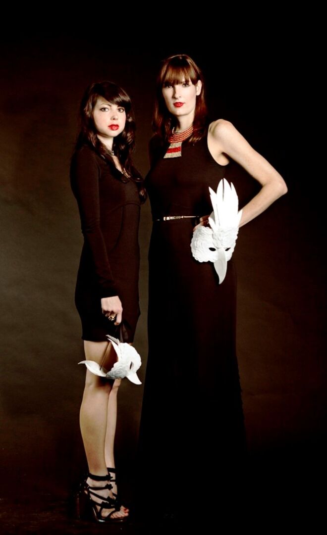 Nikki Nye e Amy Flurry