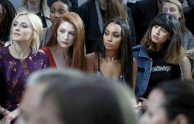 Fearne Cotton, Nicola Roberts, Leigh-Anne Pinnock e Louisa Rose Allen (Foxes)