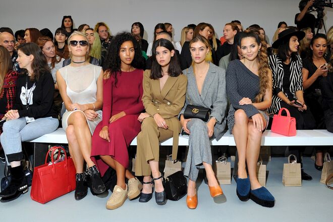 Wallis Day, Sarah Halpin, Joanna Halpin e Doina Ciobanu