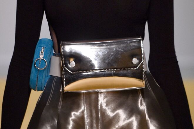 OFF-WHITE (preço sob consulta)