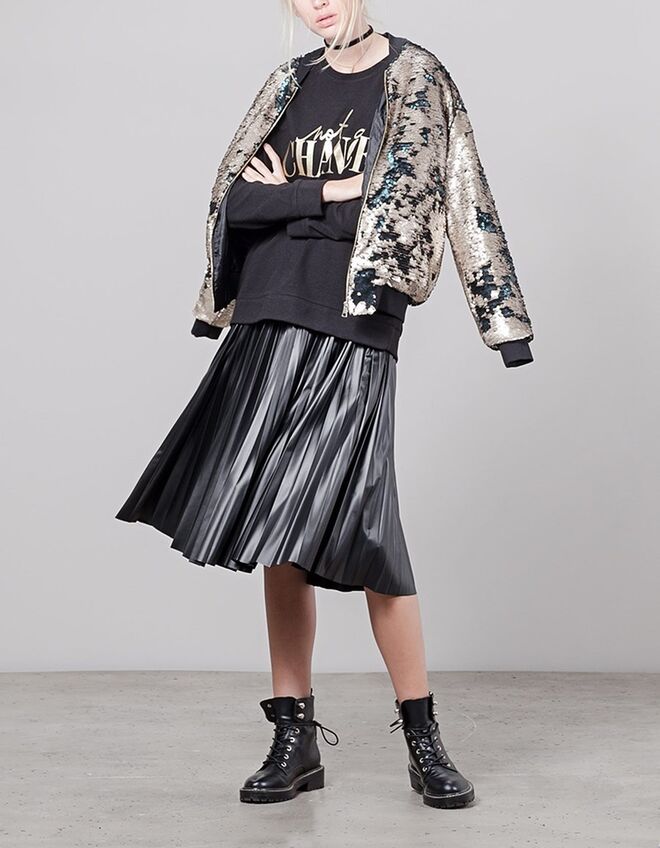 Stradivarius, €25,95