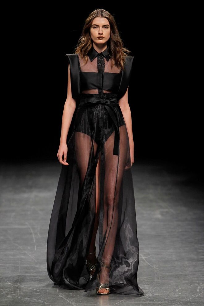 Carlos Gil para primavera/verão 2017