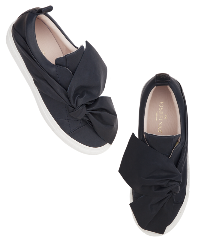 Josefinas, €360,em www.josefinas.com