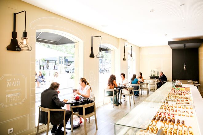L'Éclair - Patisserie Française