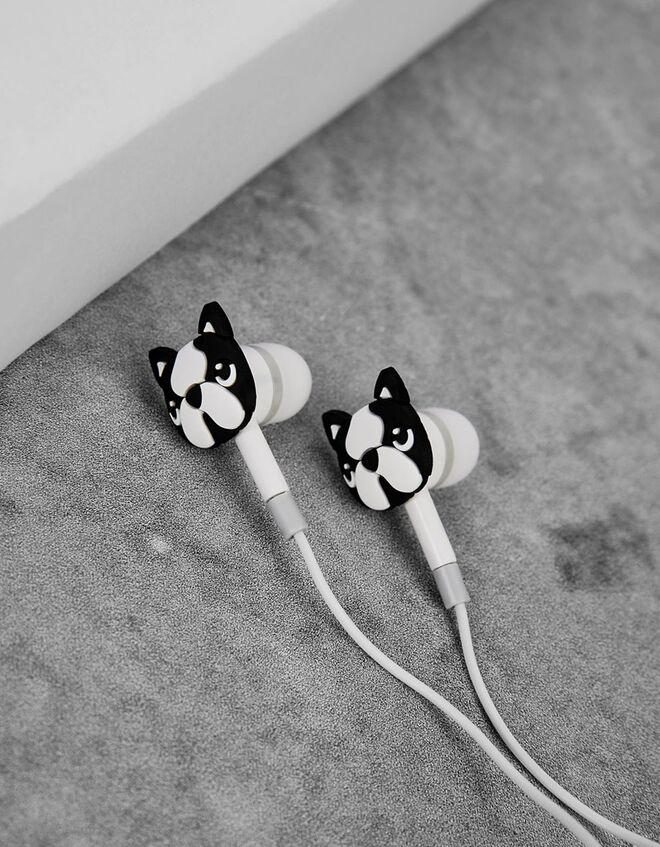 Auscultadores Bershka, €5,99