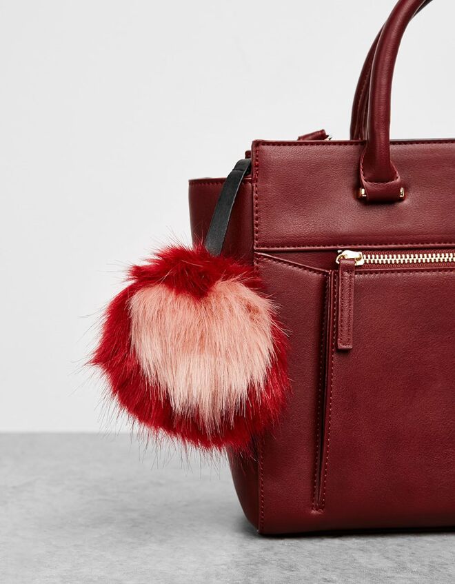 Porta-chaves Bershka, €7,99