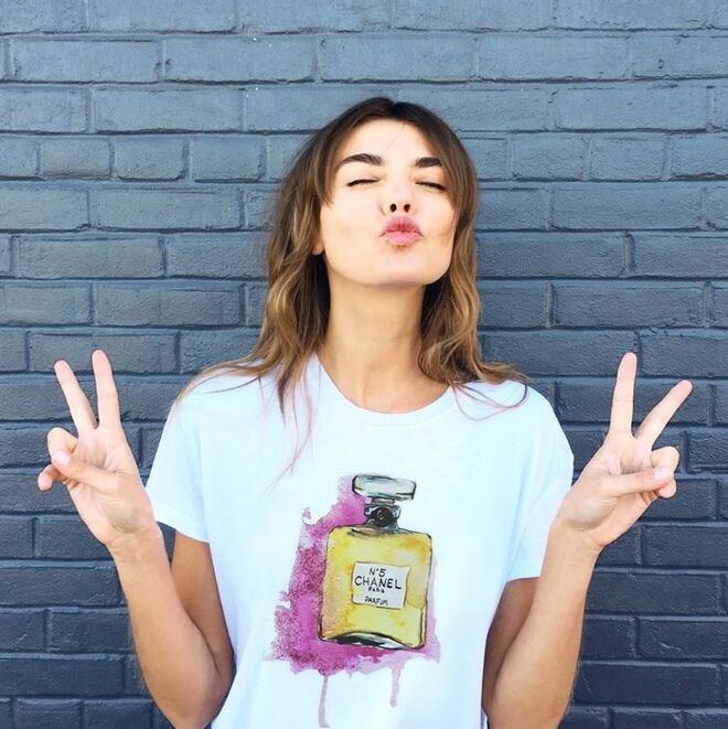 5. Ampolas | Pense em tomar ampolas feitas com produtos naturais. É fácil encontrar suplementos vitaminicos para o cabelo 100% naturais e sem efeitos secundários, que prometem melhorar o seu cabelo de dentro para fora.