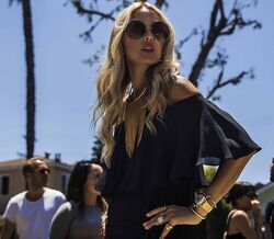 RACHEL ZOE VOLTA A COLABORAR COM A UGG 