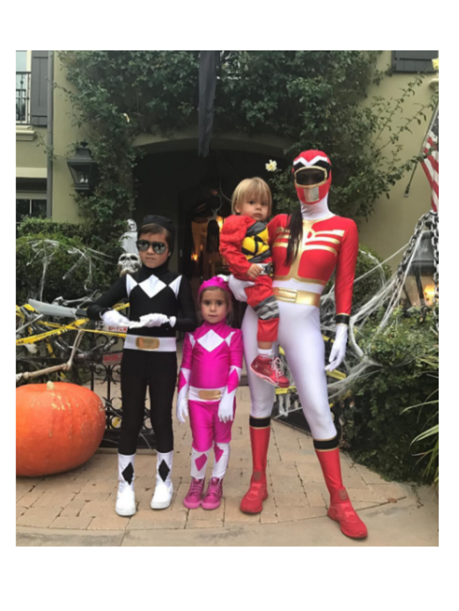 Kourtney Kardashian e filhos | Power rangers