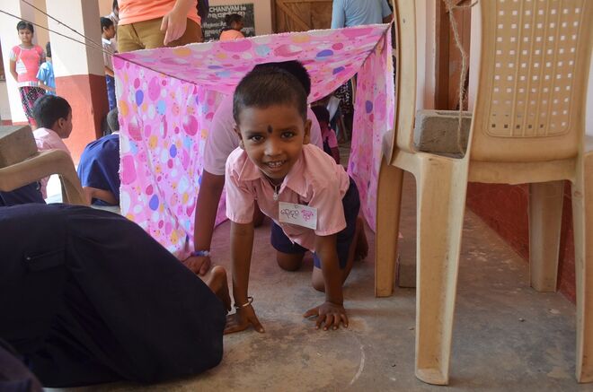 Através da campanha “Vamos Brincar para a Mudança”, a IKEA vai financiar os projetos da Handicap International, Room to Read, Save the Children, Special Olympics, UNICEF e War Child, para a criação de espaços seguros onde crianças em situações de vulnerabilidade possam brincar e desenvolver-se.